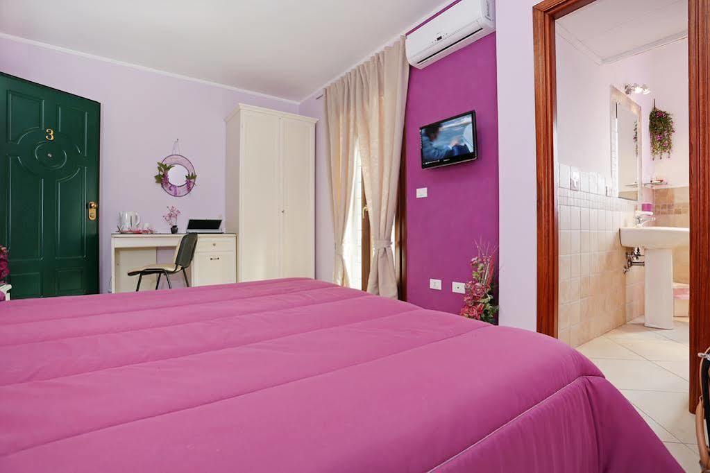 Fiumicino Inn Airport Buitenkant foto